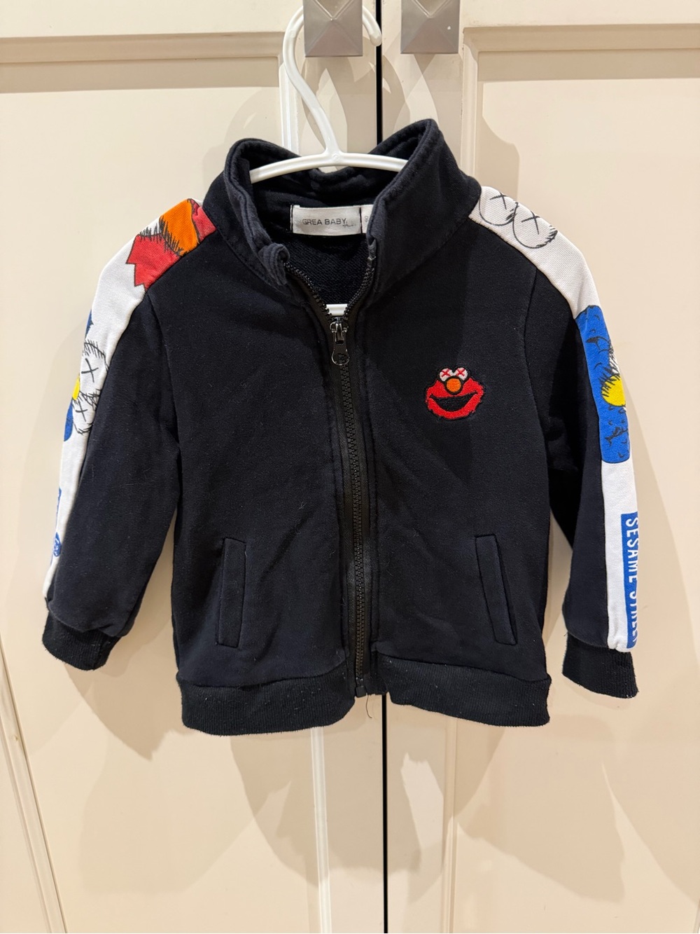 Grea 90 size 18-24m Sesame Street Black Elmo Zip-Up Kids Jacket